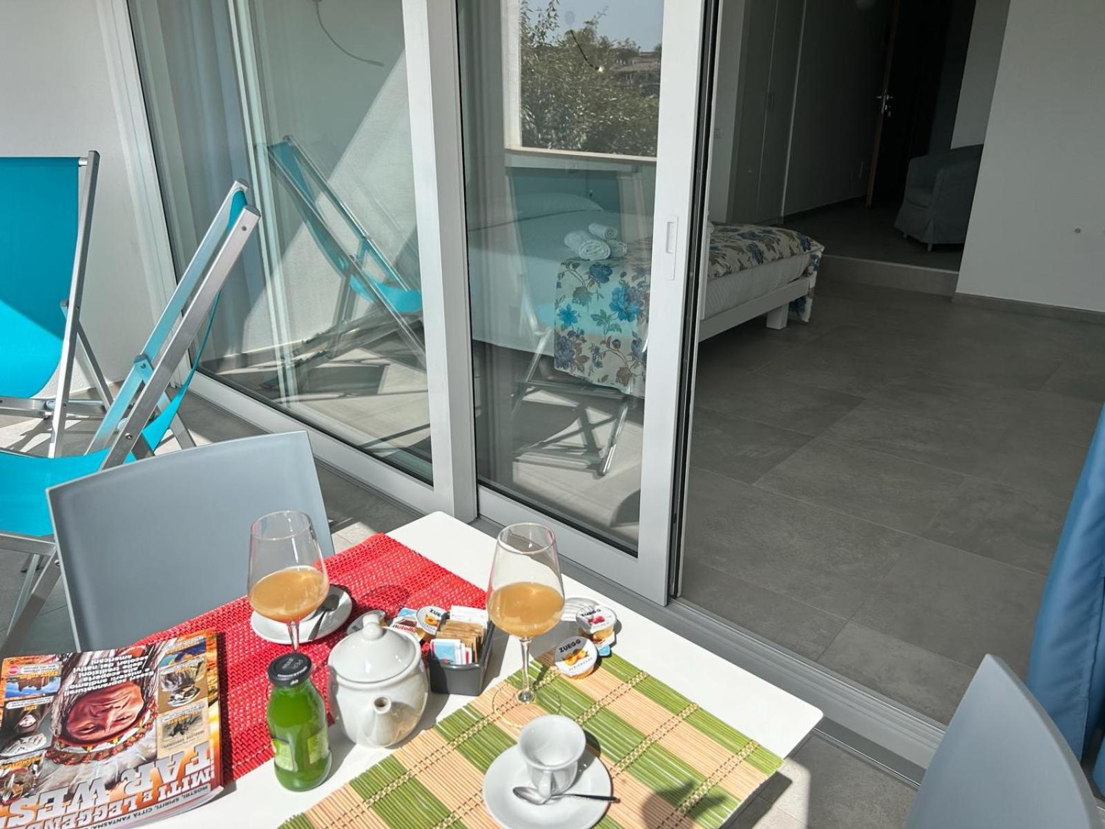 Rooms, Affittacamere Maksim Golfo Aranci Exterior foto