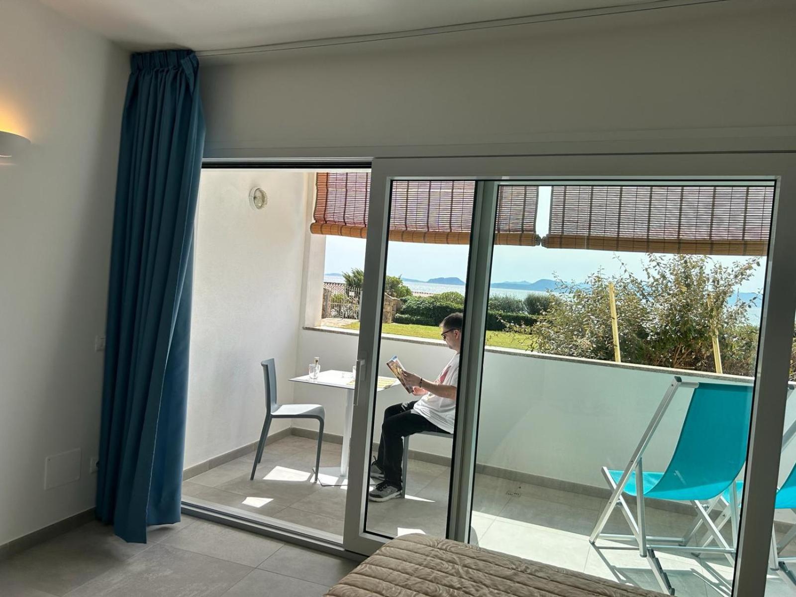 Rooms, Affittacamere Maksim Golfo Aranci Exterior foto