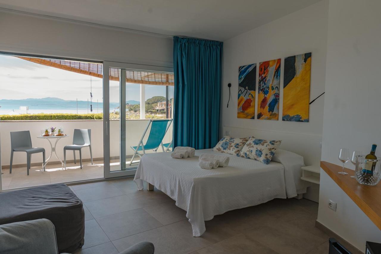 Rooms, Affittacamere Maksim Golfo Aranci Exterior foto